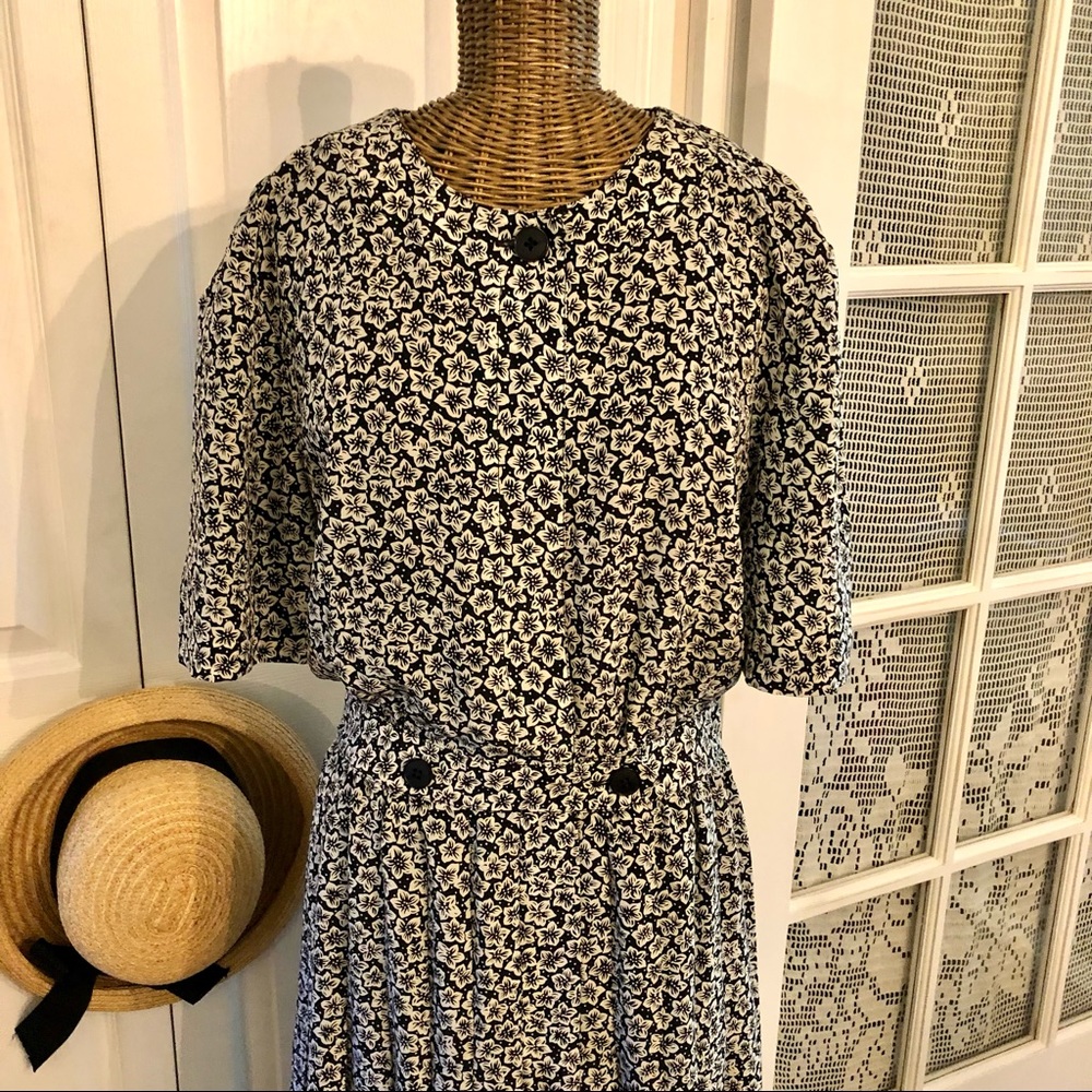 Liz Claiborne Black and White Floral Dress